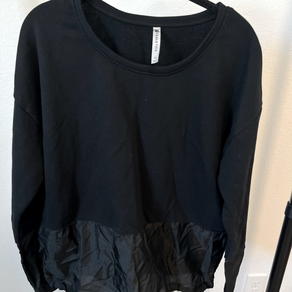 FABLETICS Women’s Black Sweater Size XL‎